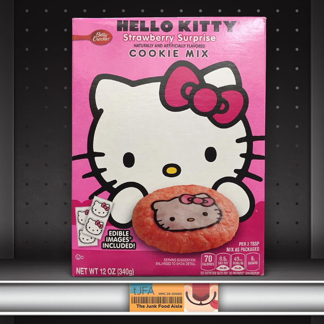 https://www.thejunkfoodaisle.com/wp-content/uploads/2016/07/hello-kitty-strawberry-surprise-cookie-mix.jpg